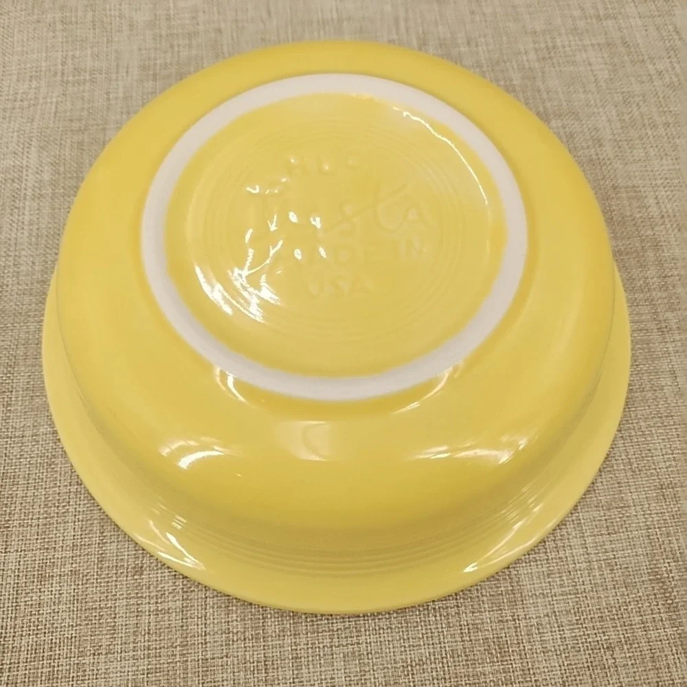 Fiesta Retired Sunflower Yellow Classic Rim Cereal Bowl 6 7/8